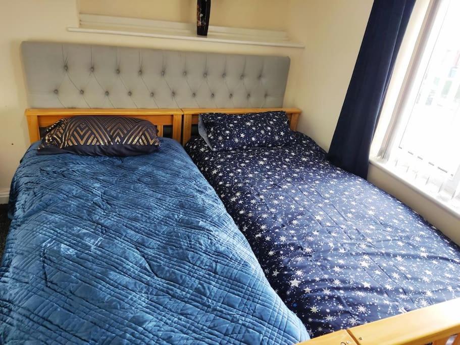 Cheerful 2-Bedroom Home With Off Street Parking Μπλάκπουλ Εξωτερικό φωτογραφία