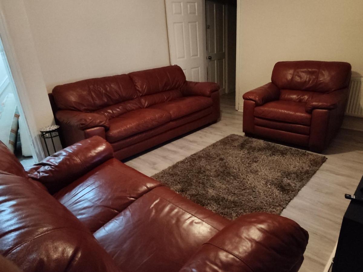 Cheerful 2-Bedroom Home With Off Street Parking Μπλάκπουλ Εξωτερικό φωτογραφία